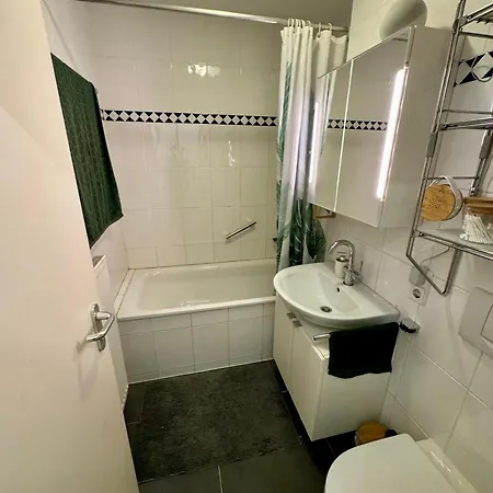 Charming Apt 3-min Walk To Oktoberfest דירה מינכן