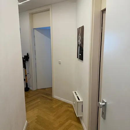Apartment Charming Apt 3-min Walk To Oktoberfest Munich